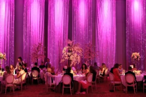 rosa-bryllup-selskap-blomster-dekorasjon